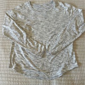 Lululemon long sleeve shirt